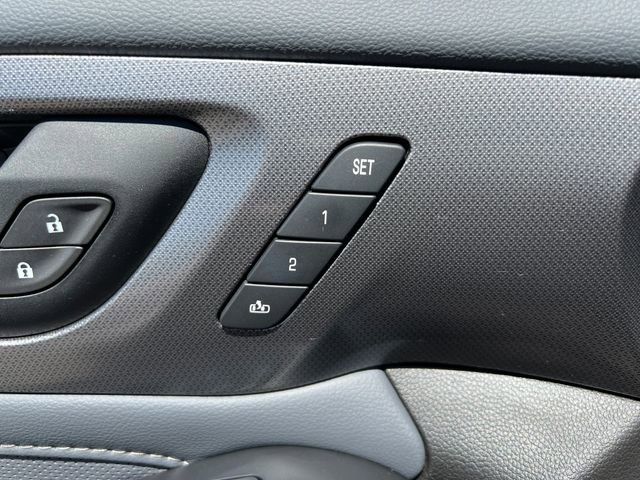 Used 2021 Chevrolet Traverse Premier AWD/4WD image 15