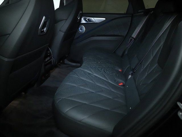 Used 2024 BMW XM image 15