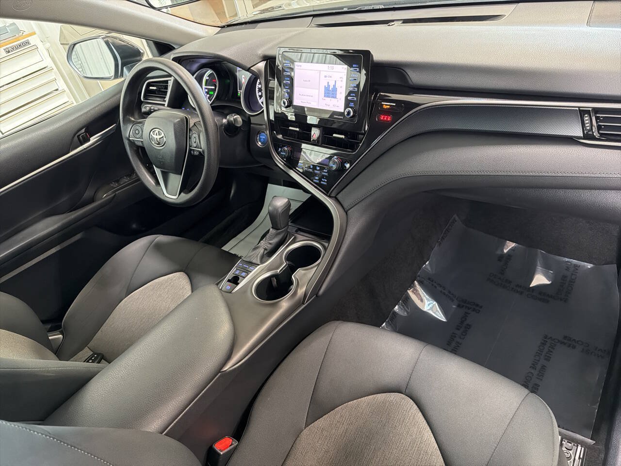 Used 2022 Toyota Camry LE FWD image 25