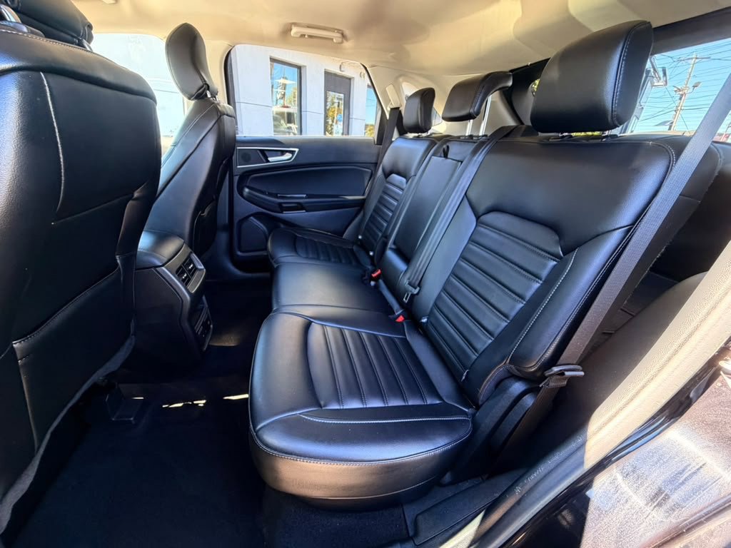 Used 2019 Ford Edge SEL w/ Equipment Group 201A AWD/4WD image 19