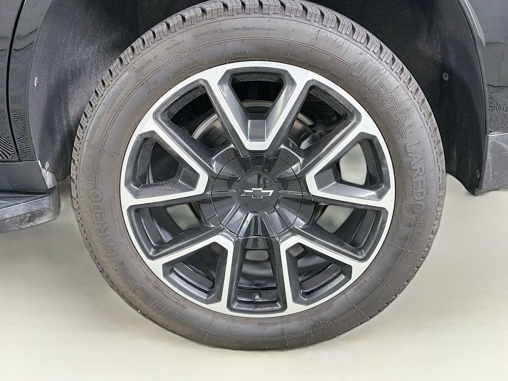 Used 2023 Chevrolet Tahoe RST w/ Sport Performance Package AWD/4WD image 37