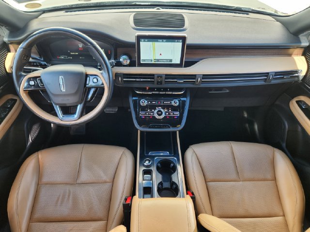 Certified 2022 Lincoln Corsair Grand Touring w/ Towing Package AWD/4WD image 13