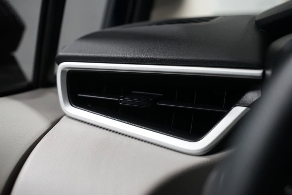 Certified 2025 Toyota Corolla LE image 23