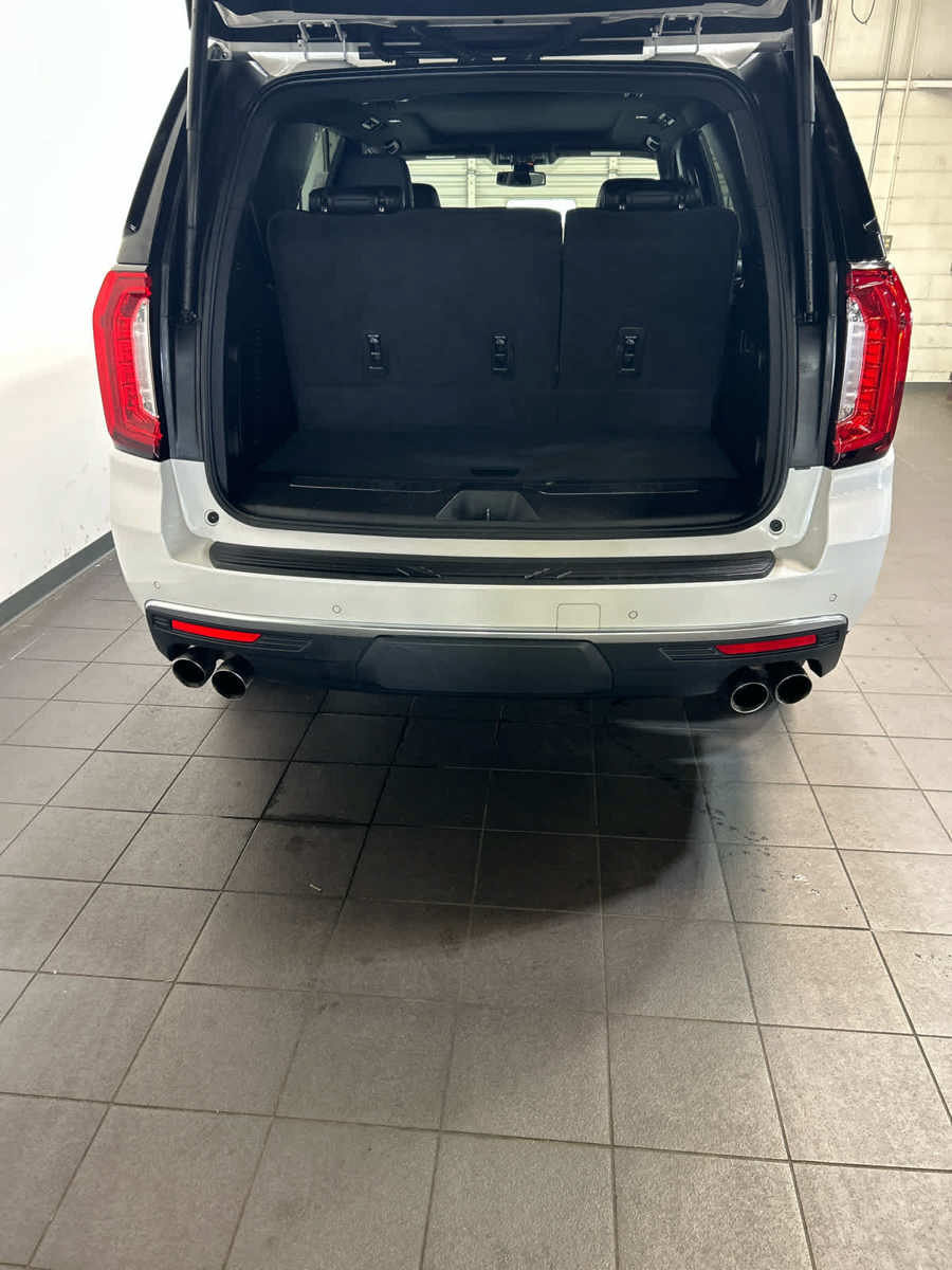 Used 2022 GMC Yukon Denali AWD/4WD image 13