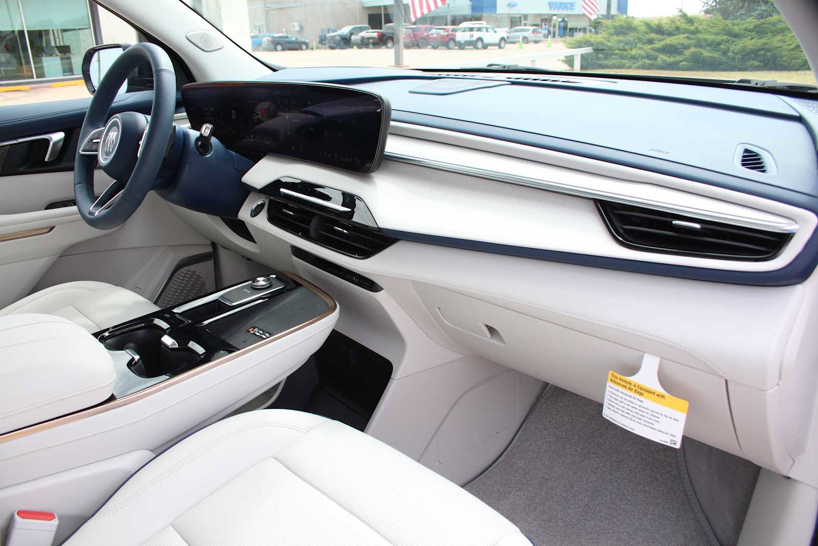Used 2025 Buick Enclave Avenir AWD/4WD image 19