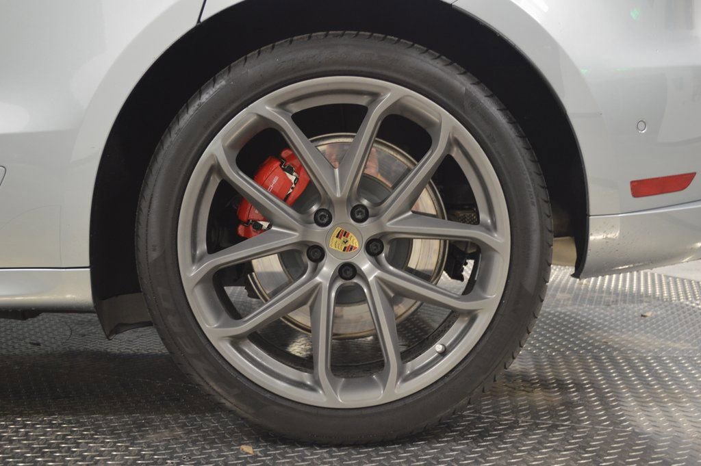 Certified 2023 Porsche Macan GTS AWD/4WD image 14