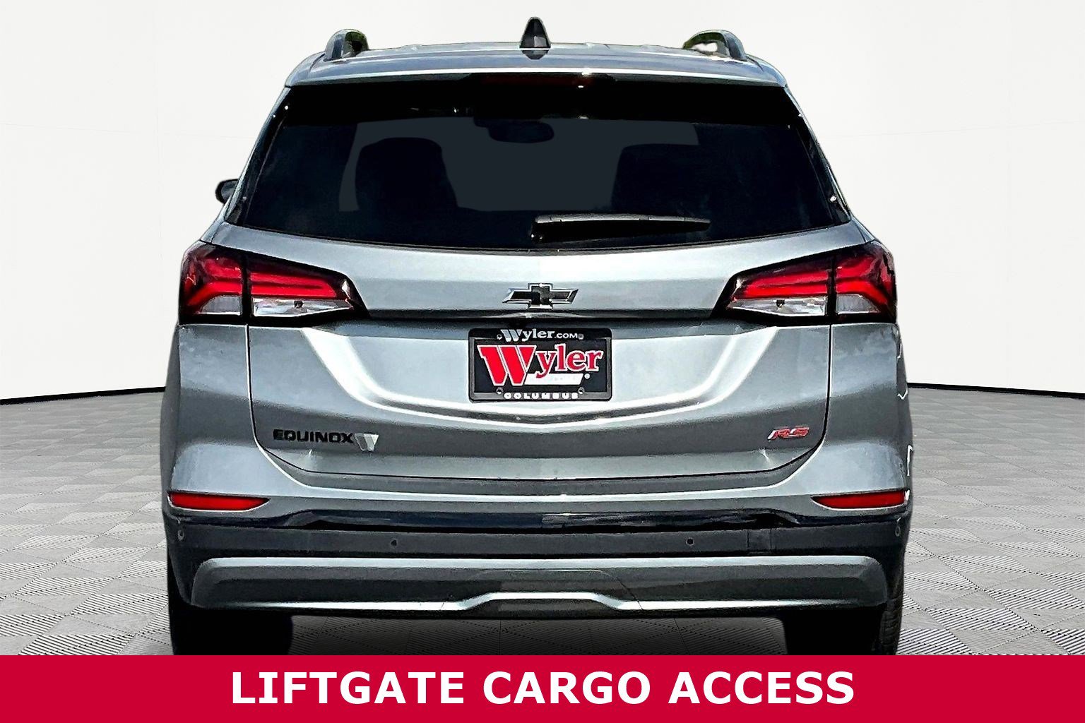 Used 2024 Chevrolet Equinox RS w/ RS Leather Package FWD image 5