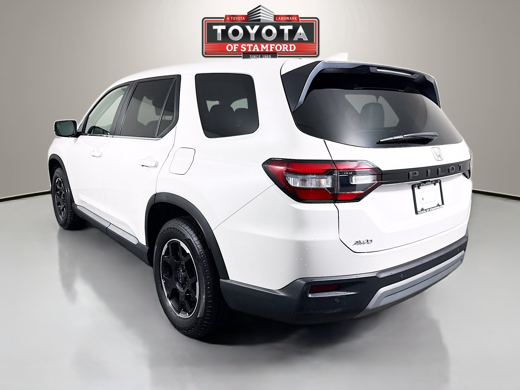 Used 2025 Honda Pilot EX-L image 5