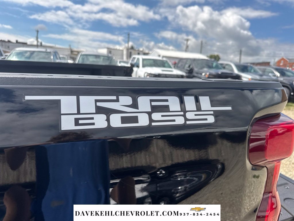 Used 2023 Chevrolet Silverado 1500 LT Trail Boss AWD/4WD image 41
