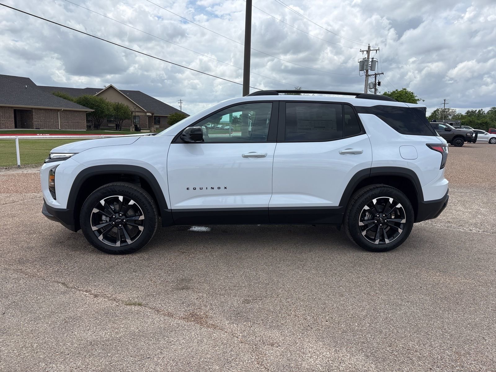 New 2026 Chevrolet Equinox RS w/ Safety and Technology Package FWD video 2