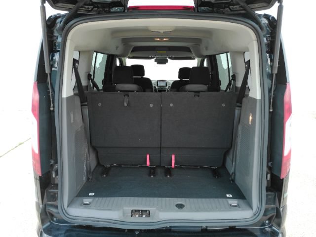 Used 2019 Ford Transit Connect XLT FWD image 11