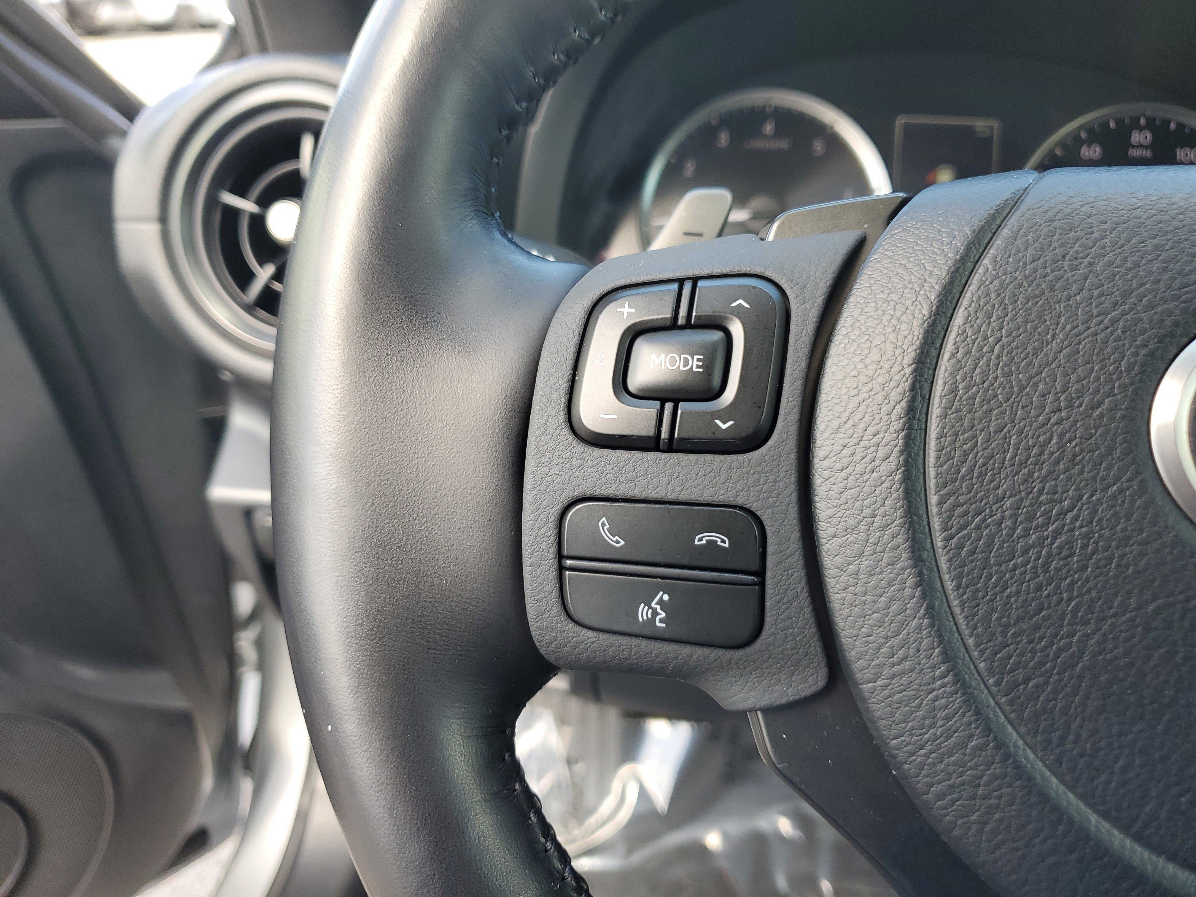 Used 2023 Lexus IS 300 w/ Premium Package RWD image 19