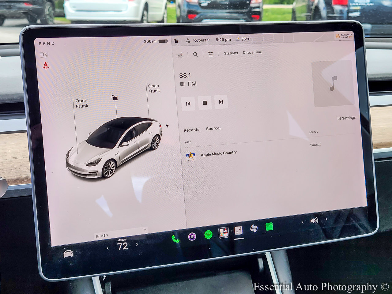 Used 2018 Tesla Model 3 Long Range RWD image 21