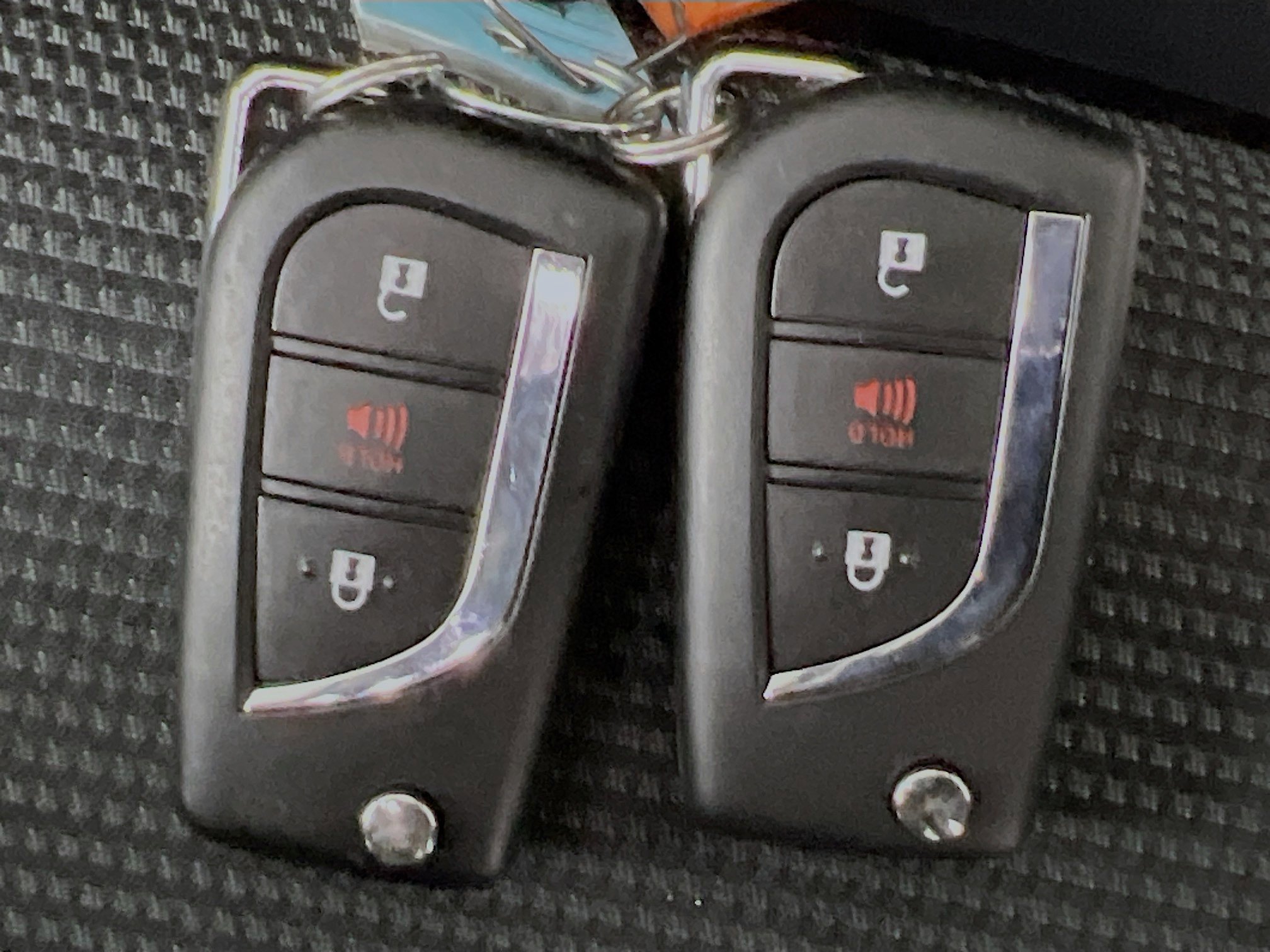 Used 2025 Toyota RAV4 LE image 34