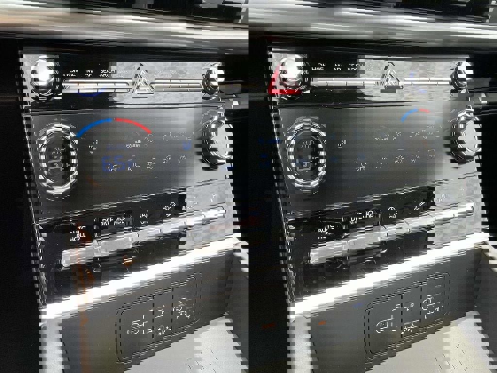 New 2026 Hyundai Santa Fe SEL FWD image 14