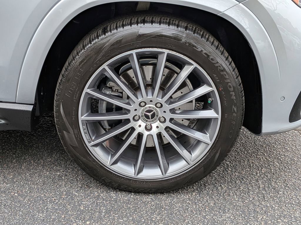 Used 2025 Mercedes-Benz GLE 350 4MATIC image 11