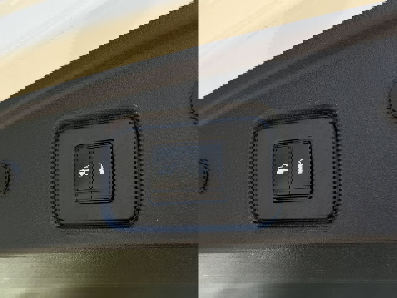 Certified 2025 Nissan Pathfinder Rock Creek image 28