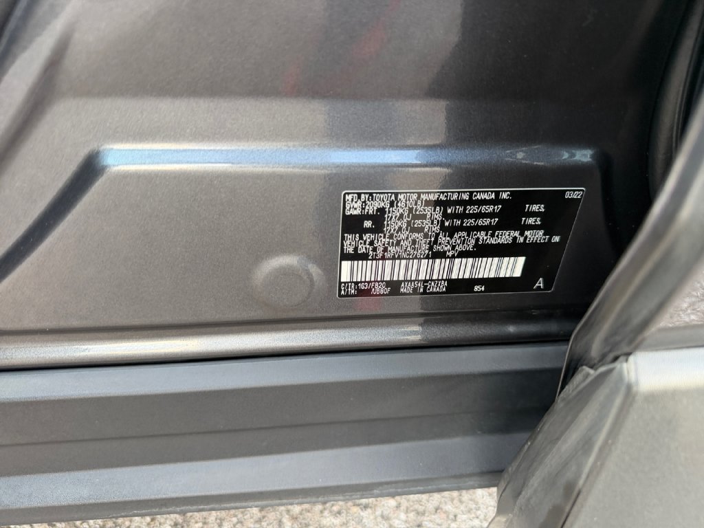 Used 2022 Toyota RAV4 LE AWD/4WD image 29