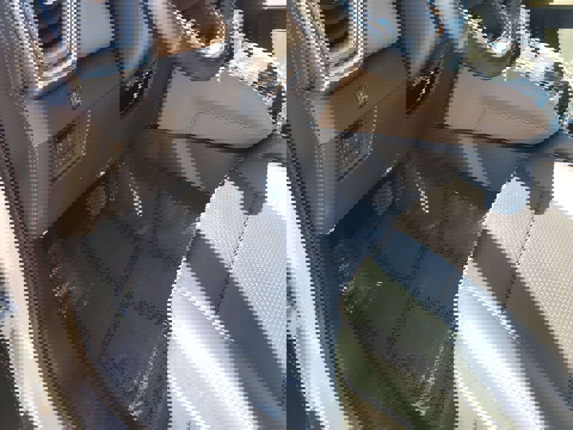 Used 2025 GMC Canyon Denali image 26