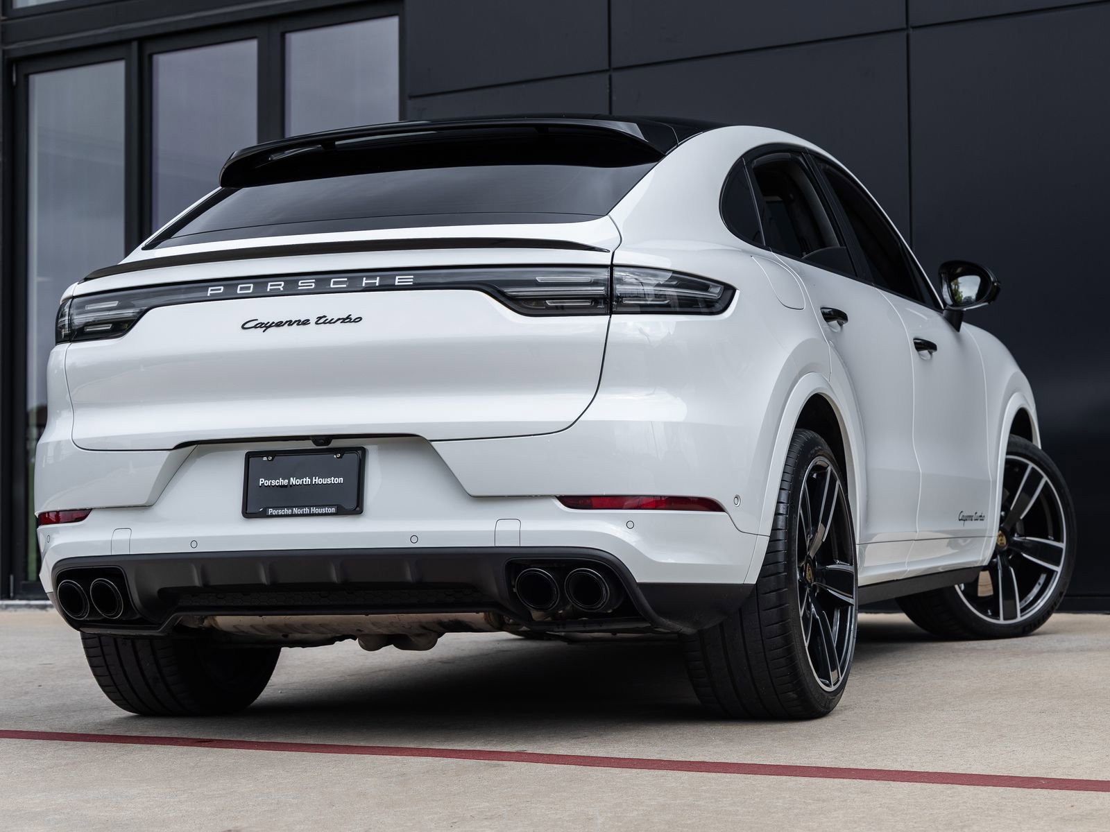 Certified 2023 Porsche Cayenne Turbo AWD/4WD image 11