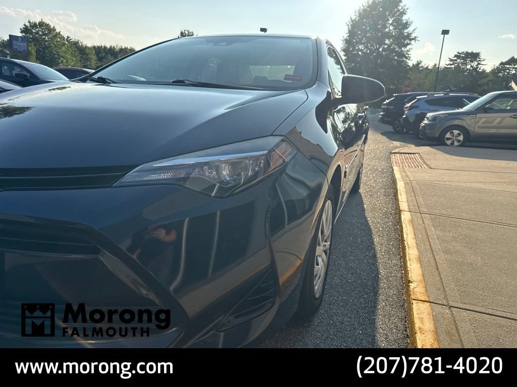 Used 2018 Toyota Corolla LE FWD image 3