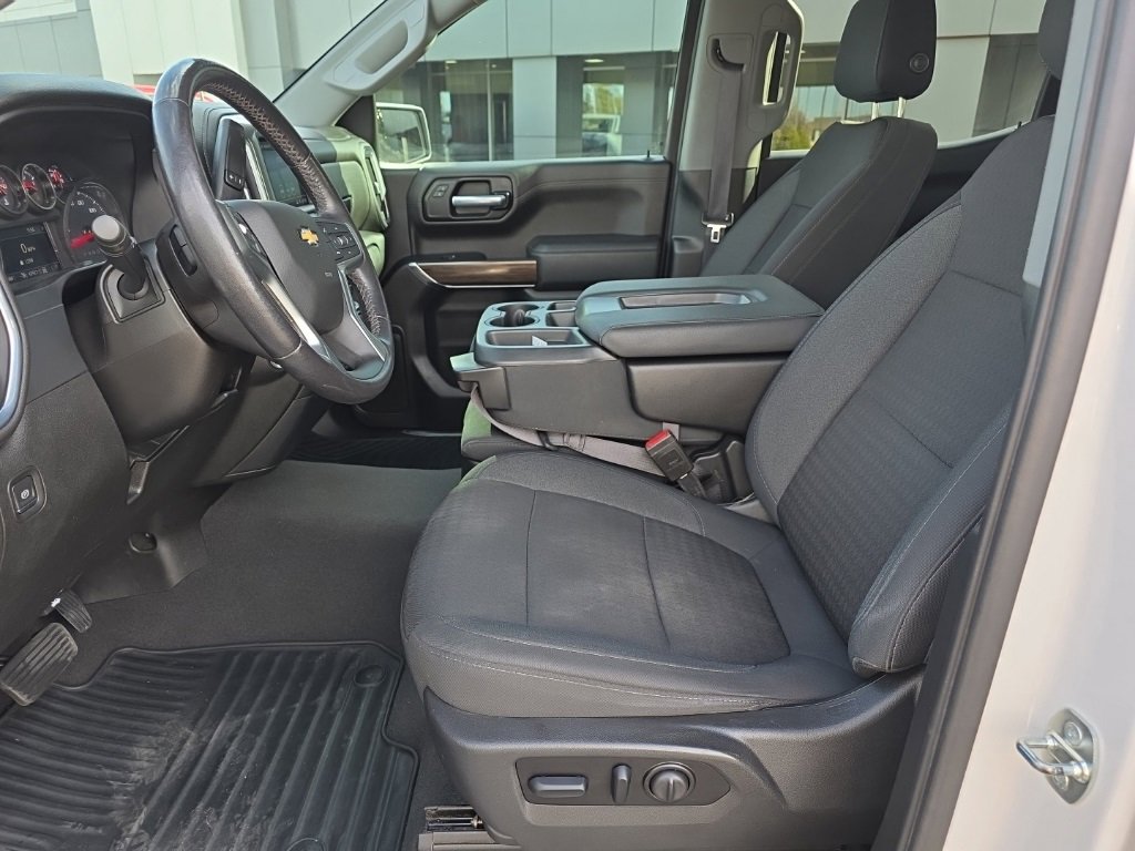Used 2021 Chevrolet Silverado 1500 LT image 12
