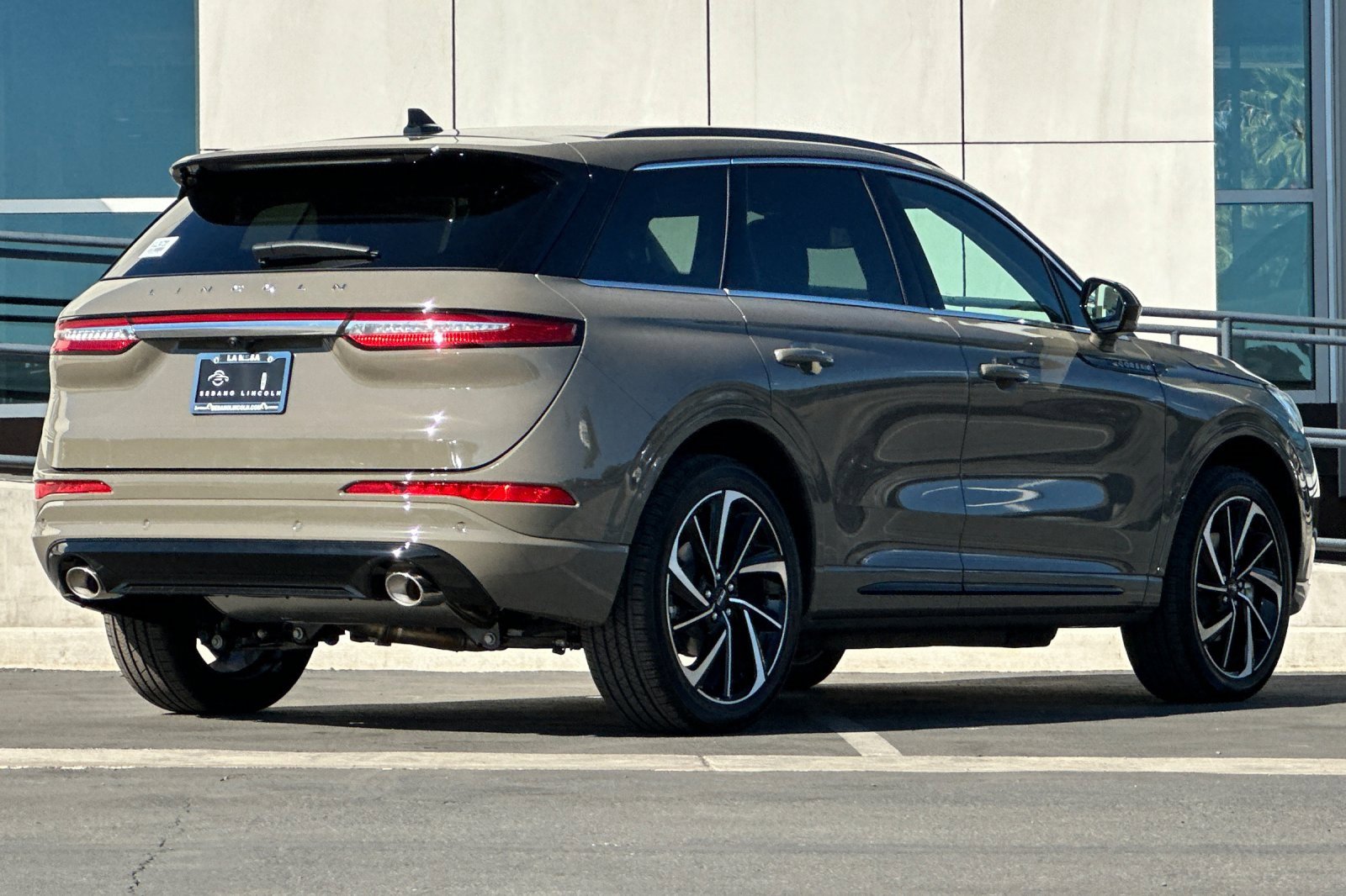 New 2025 Lincoln Corsair Grand Touring image 3