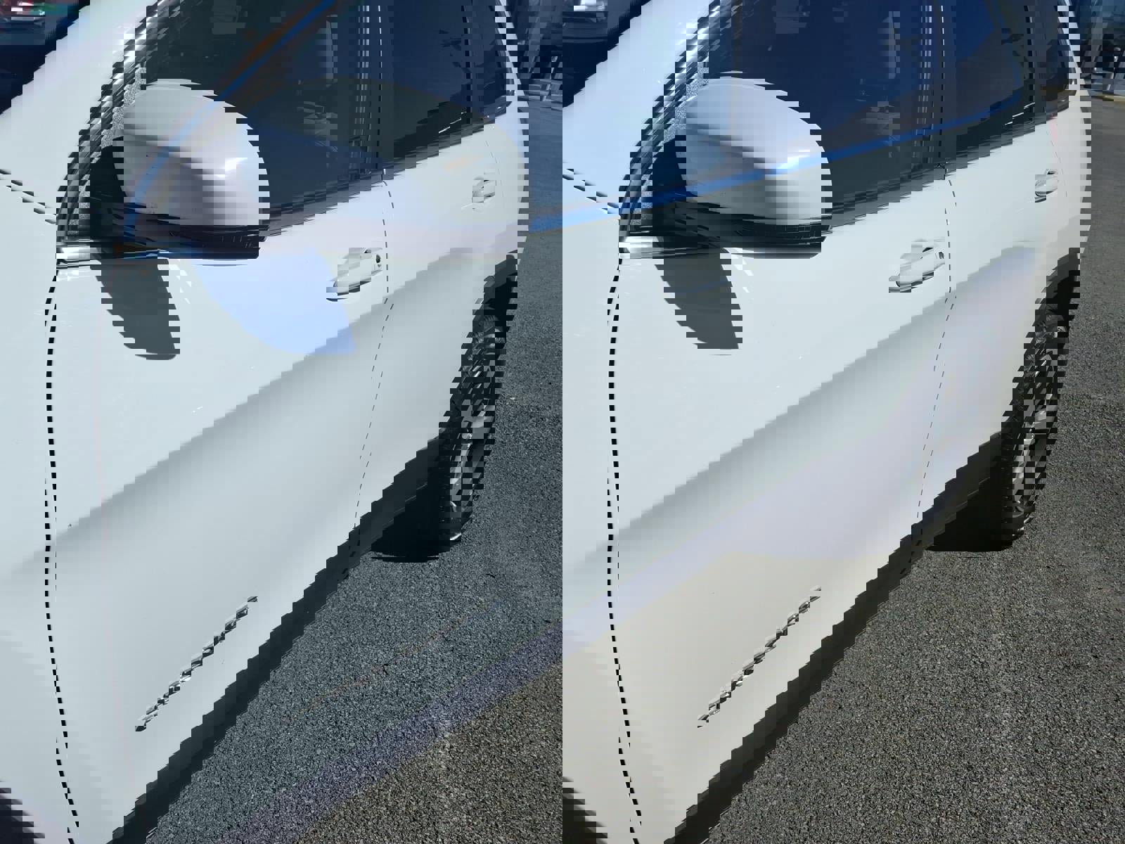 Used 2020 Jeep Cherokee Limited image 5