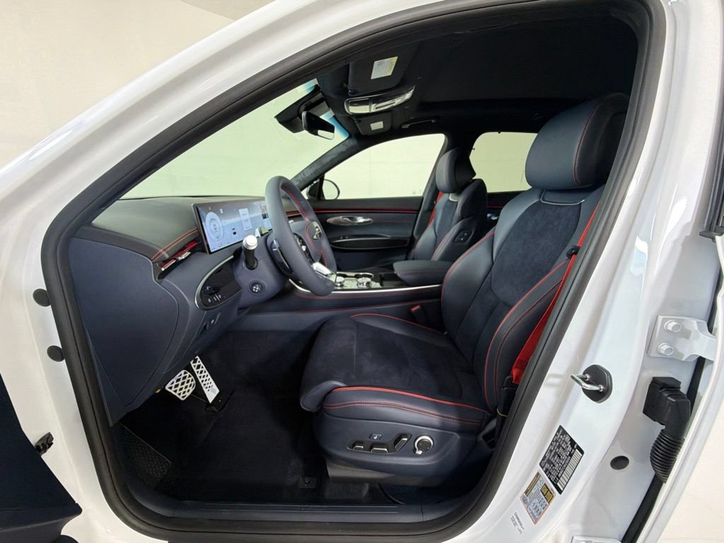 New 2027 Genesis GV70 3.5T Prestige AWD/4WD image 23