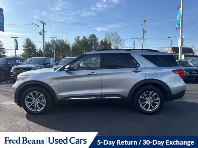 Certified 2022 Ford Explorer XLT w/ Equipment Group 202A AWD/4WD image 4