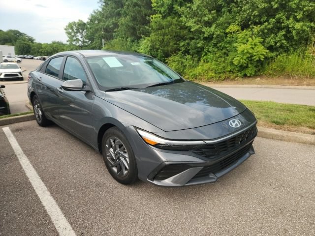 Used 2024 Hyundai Elantra Blue