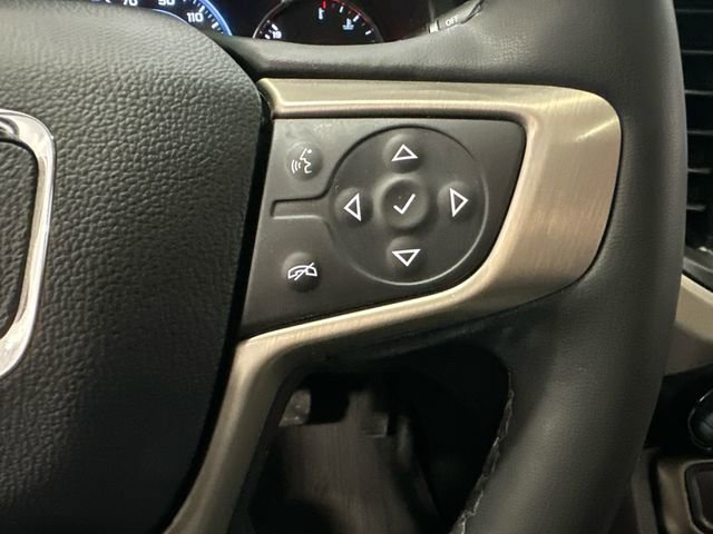 Used 2023 GMC Acadia Denali w/ Denali Ultimate Package AWD/4WD image 25