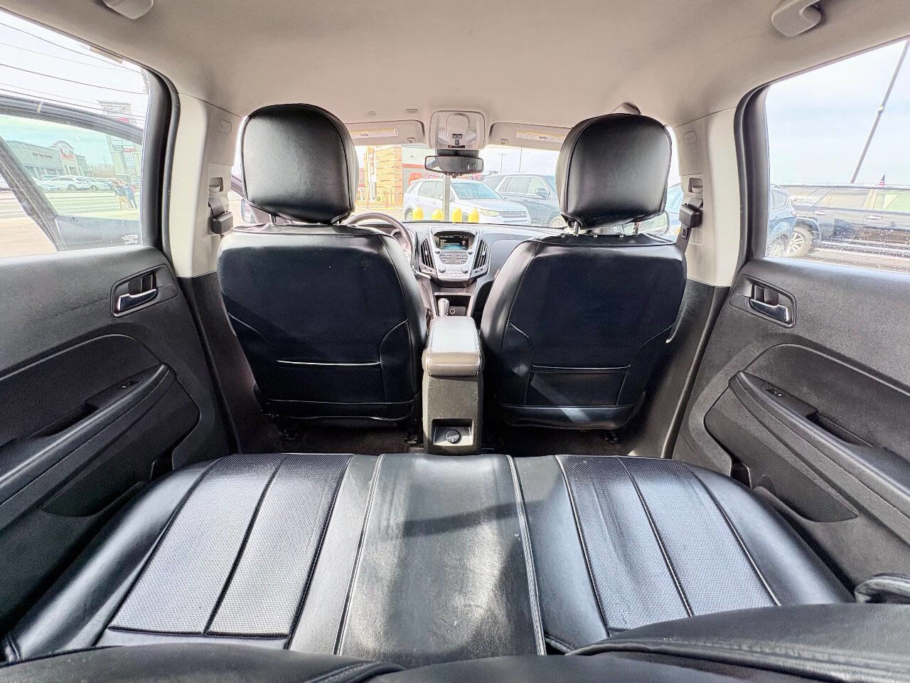 Used 2017 Chevrolet Equinox LS image 27