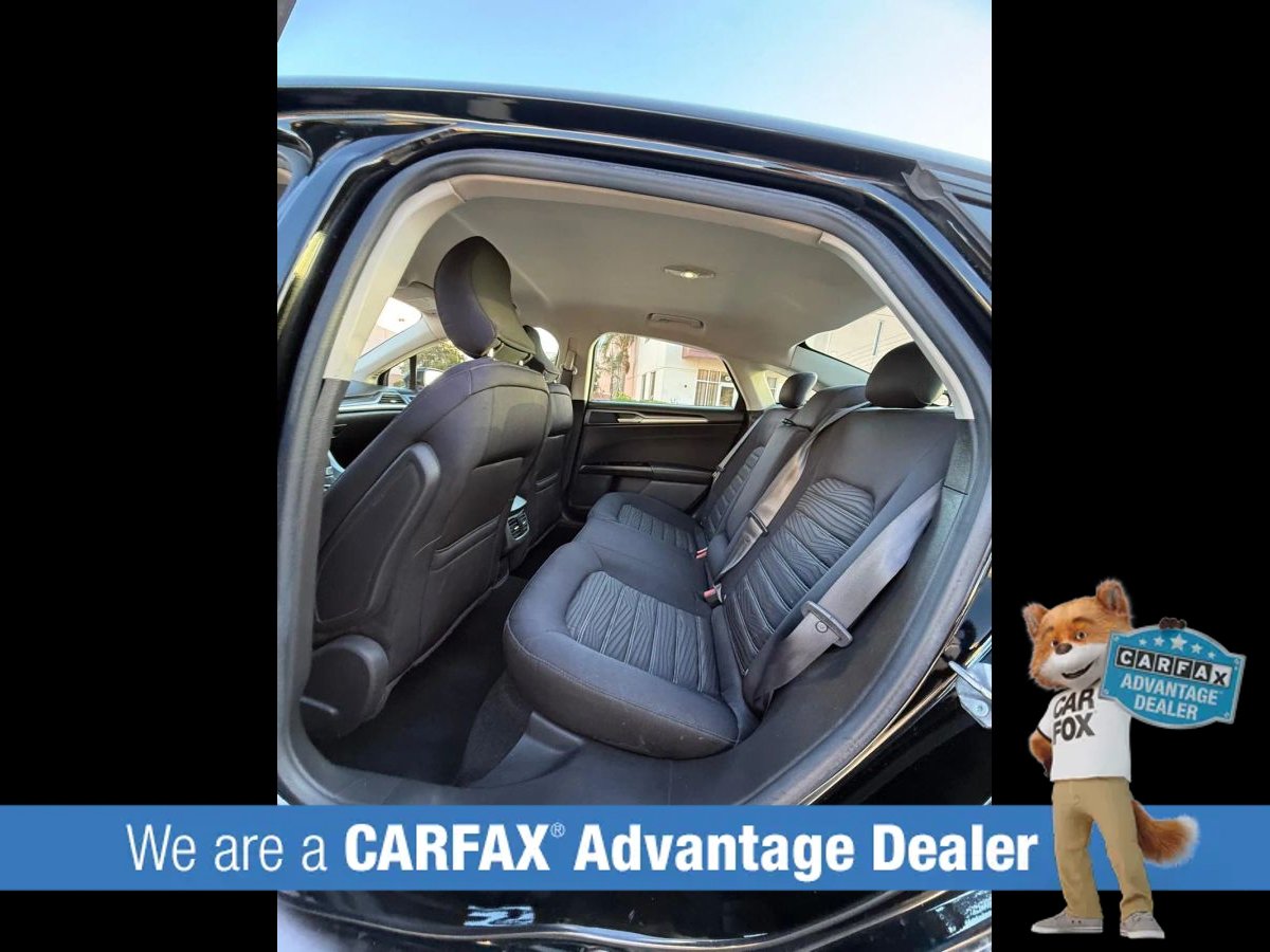 Used 2016 Ford Fusion SE FWD image 21