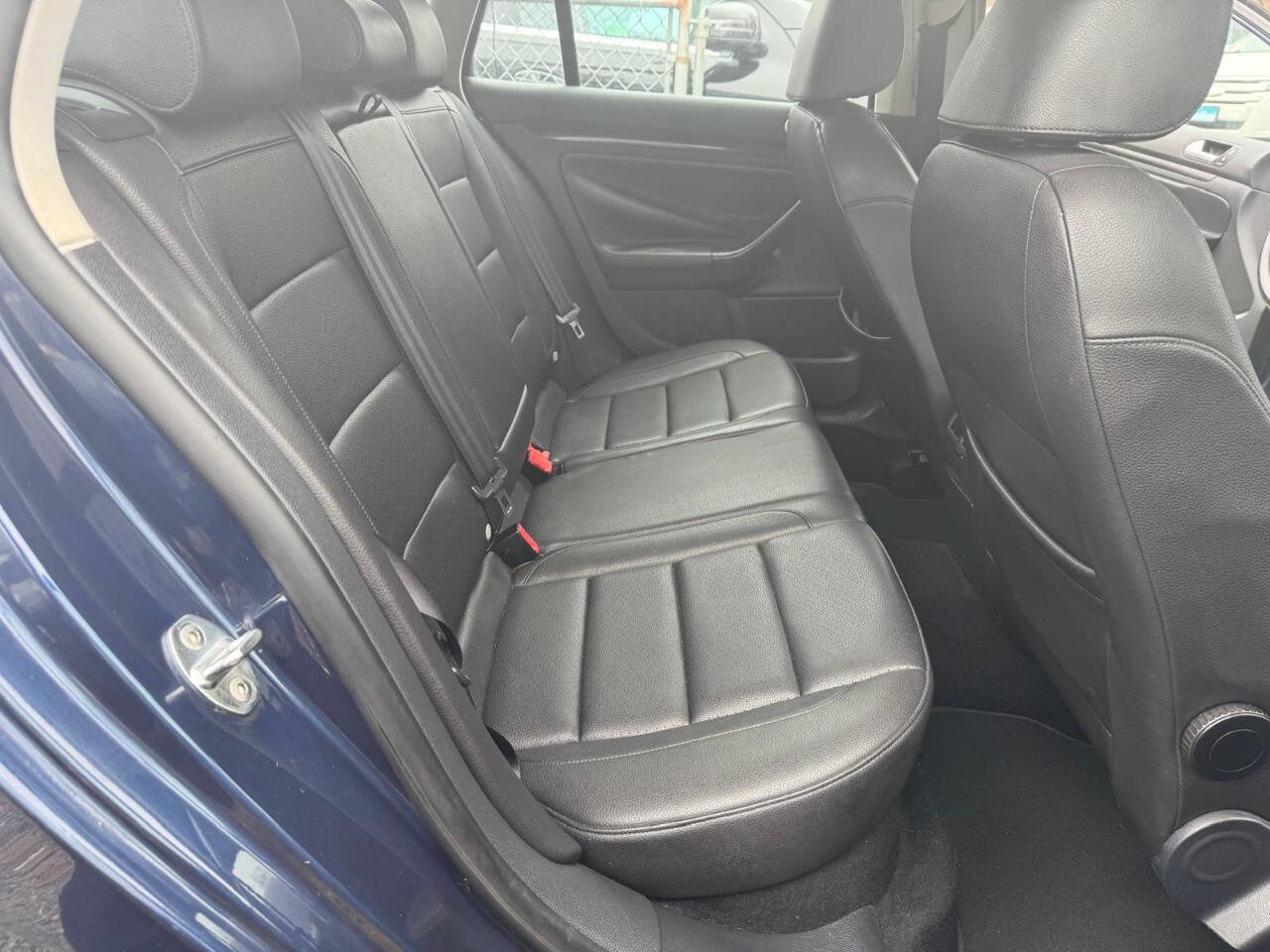 Used 2014 Volkswagen Jetta TDI image 26