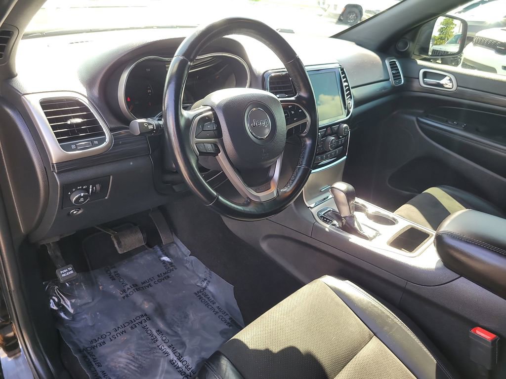 Used 2021 Jeep Grand Cherokee Laredo X RWD image 19