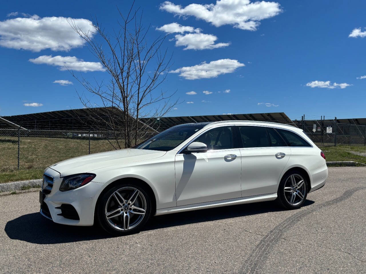 Used 2019 Mercedes-Benz E 450 4MATIC Wagon image 2