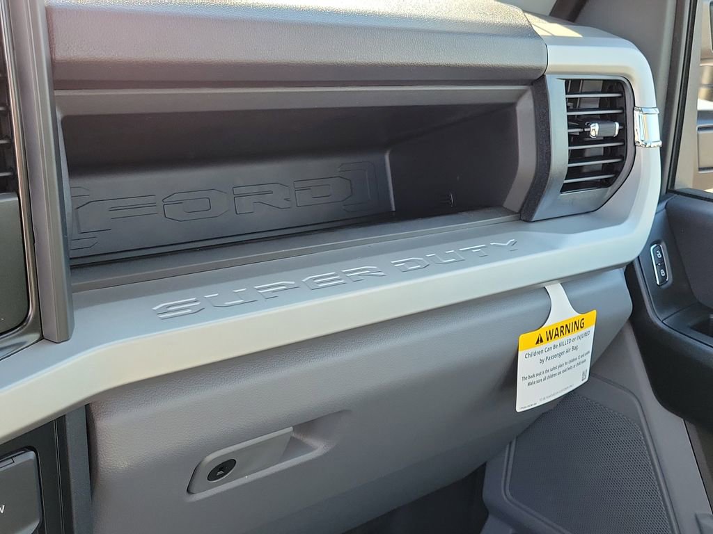 New 2026 Ford F550 4x4 Regular Cab Super Duty image 29