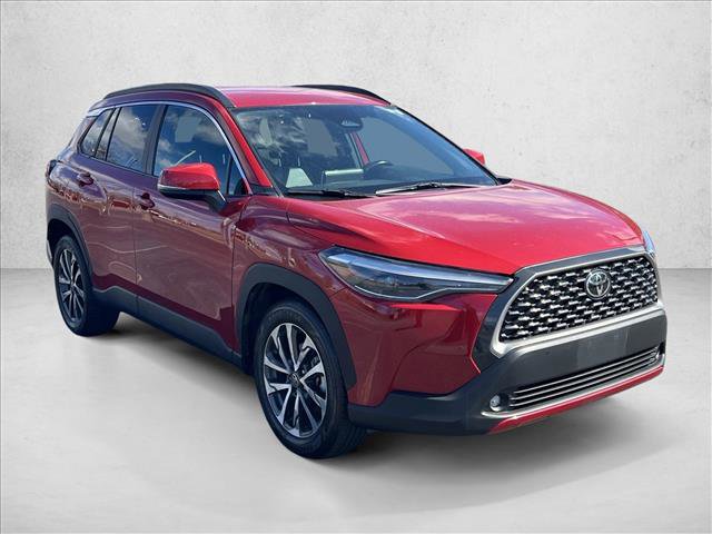 Certified 2023 Toyota Corolla Cross XLE image 3