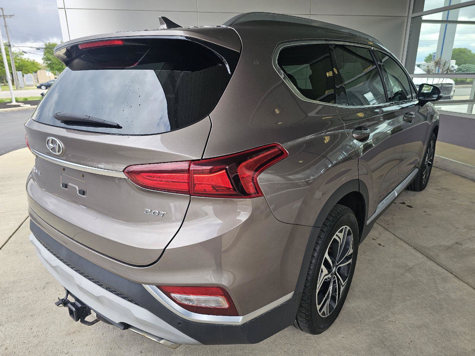 Used 2019 Hyundai Santa Fe Limited FWD image 5