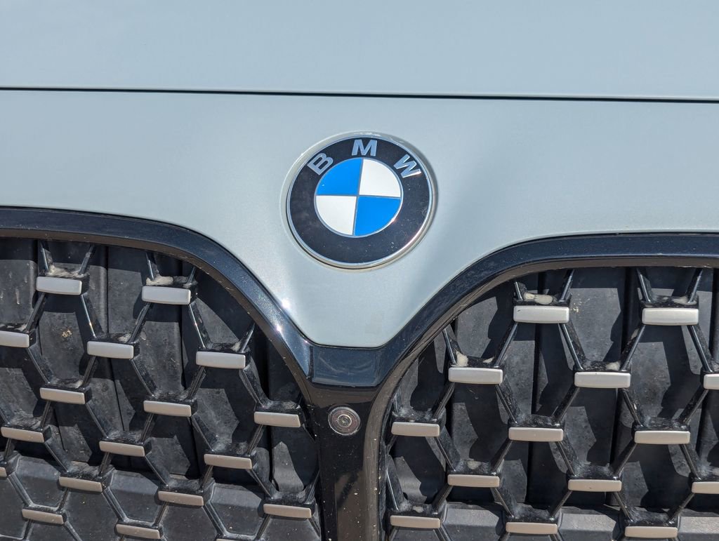 Used 2022 BMW M440i Convertible w/ Premium Package image 11