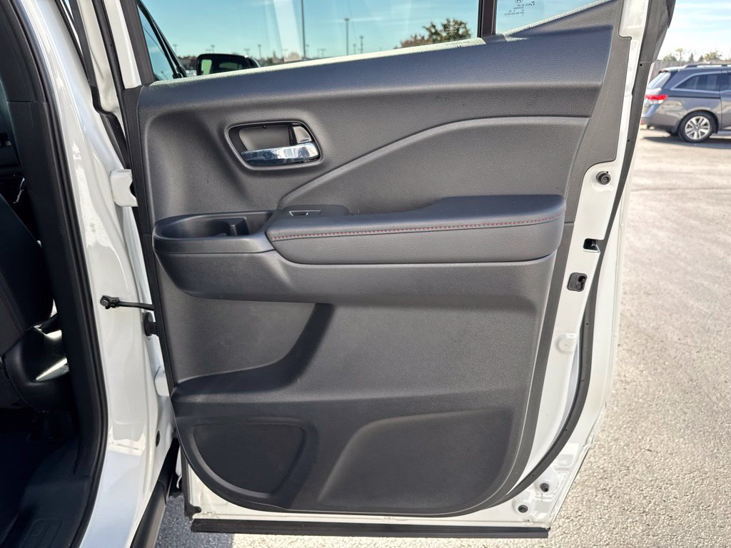 Certified 2024 Honda Ridgeline Black Edition image 38