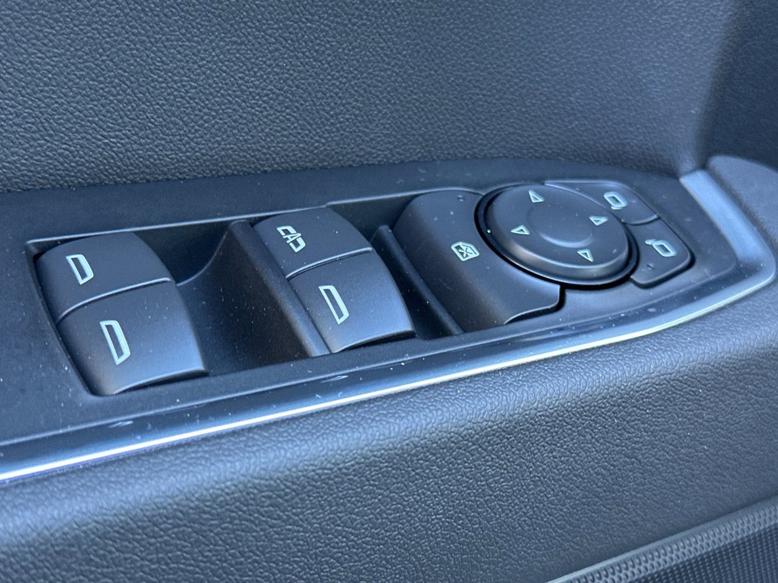 New 2026 Chevrolet Silverado 1500 LT image 12