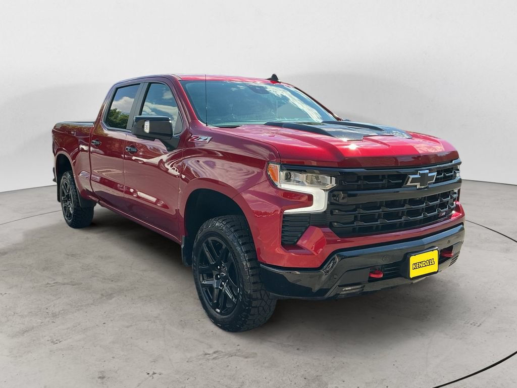 Used 2024 Chevrolet Silverado 1500 LT Trail Boss w/ LT Trail Boss Premium Package AWD/4WD image 3