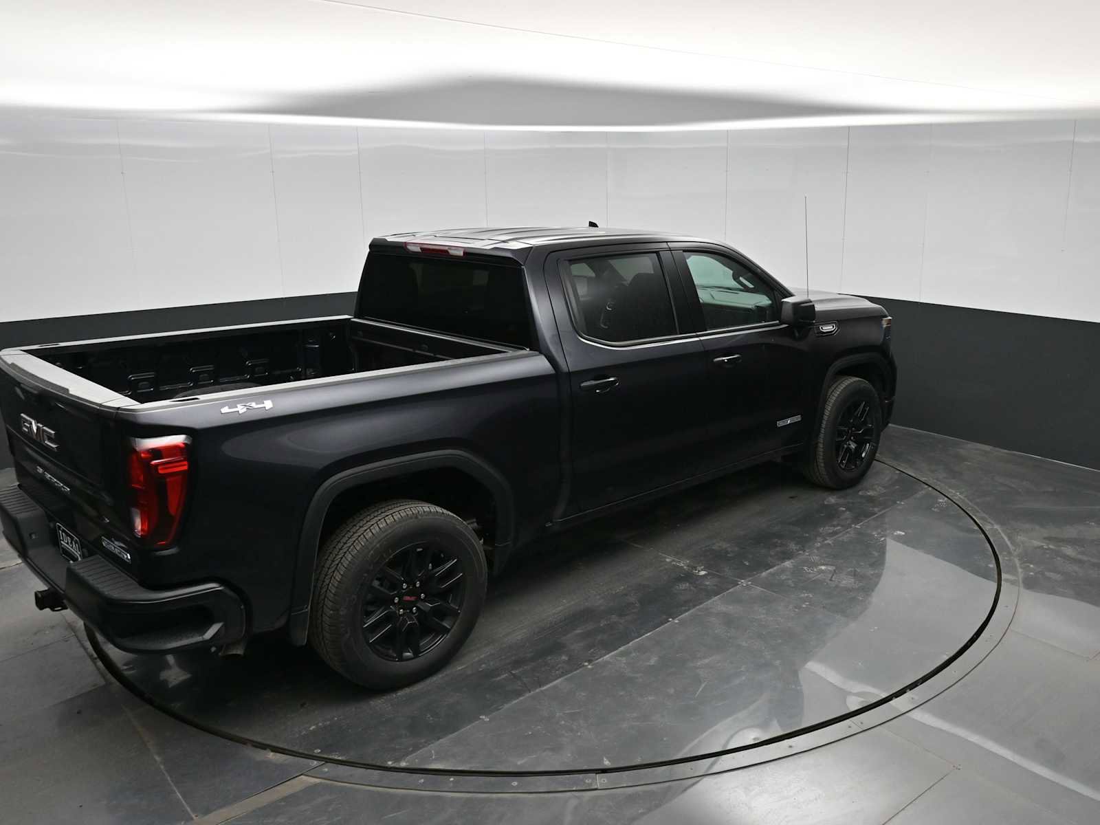 New 2026 GMC Sierra 1500 Elevation image 31