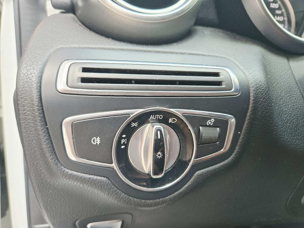 Used 2016 Mercedes-Benz C 300 4MATIC Sedan image 30