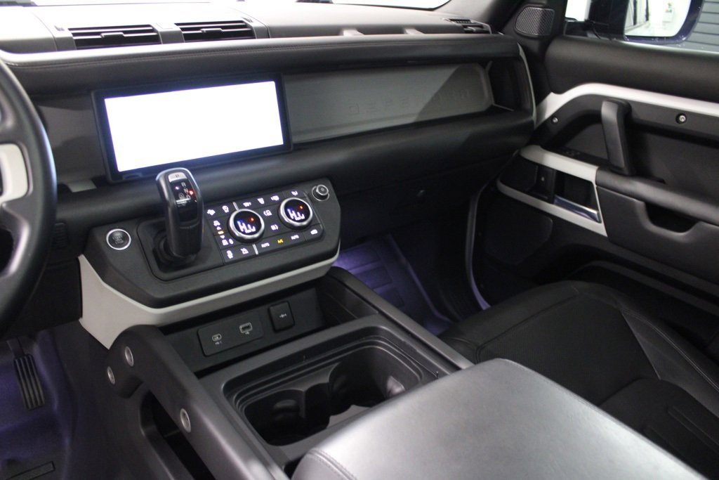 Used 2020 Land Rover Defender 110 HSE image 20