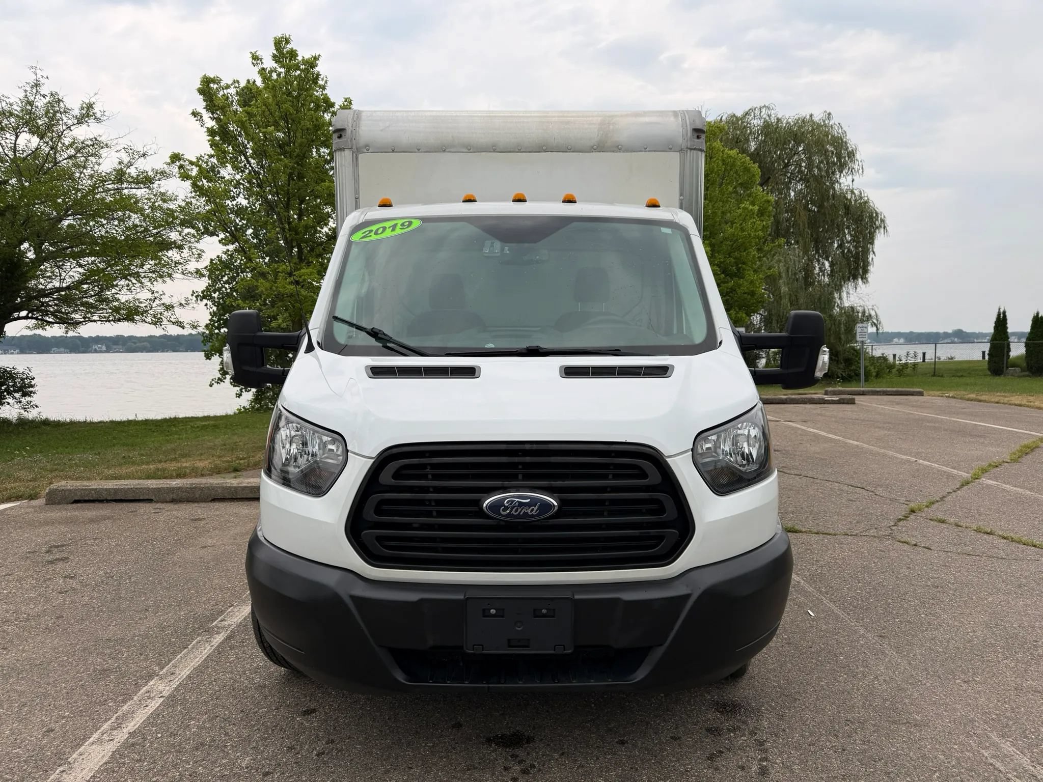 Used 2019 Ford Transit 350 156 DRW RWD image 2