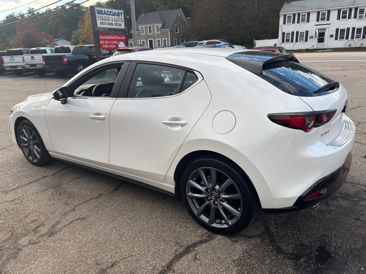 Used 2022 MAZDA MAZDA3 s image 3