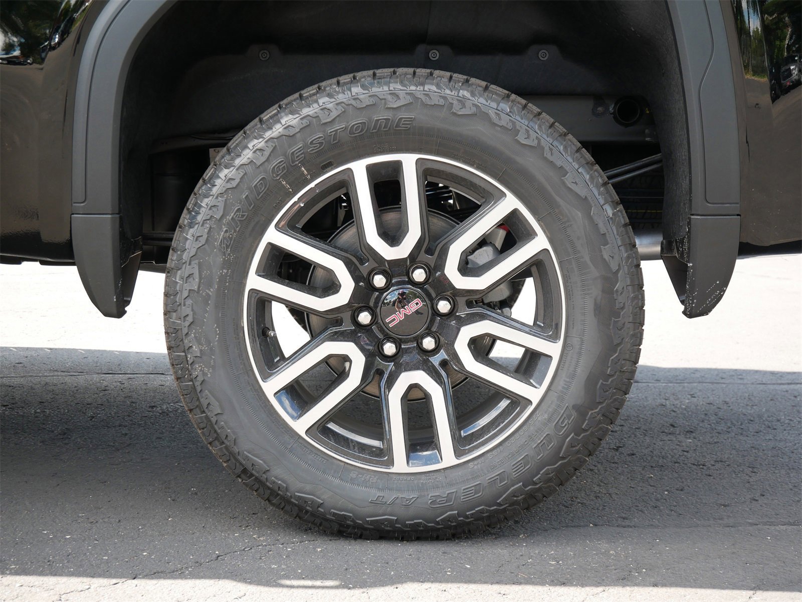 New 2026 GMC Sierra 1500 AT4 w/ AT4 Premium Package image 4
